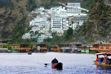 Kashmir, Vaishno Devi Tour with chandigarh